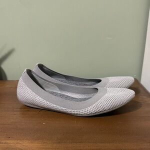 Stylish Gray Women's Allbirds Flats